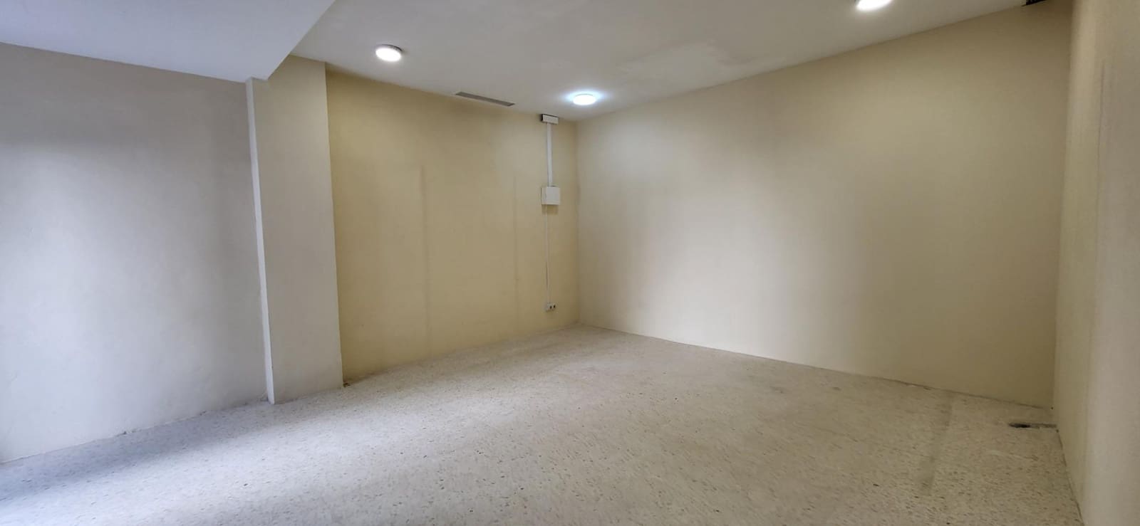 Kaupallinen vuokrattavana paikassa San Pedro de Alcantara - 800 € (Ref: 9934416)