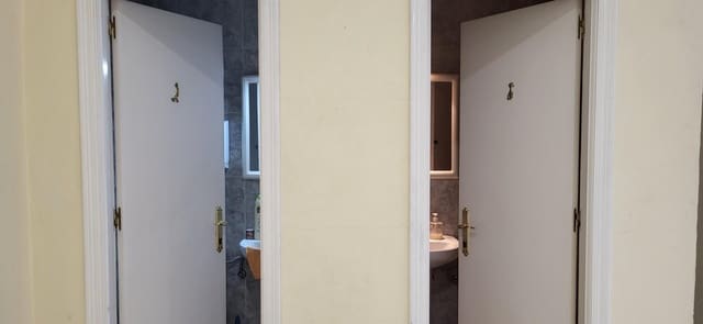 Kaupallinen vuokrattavana paikassa San Pedro de Alcantara, Marbella - 800 € (Ref: 9934416)