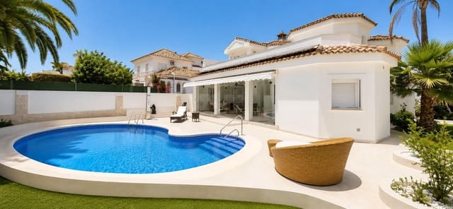 5 sypialnia Willa na sprzedaż w Marbella z basenem garażem - 3 650 000 € (Ref: 9934417)