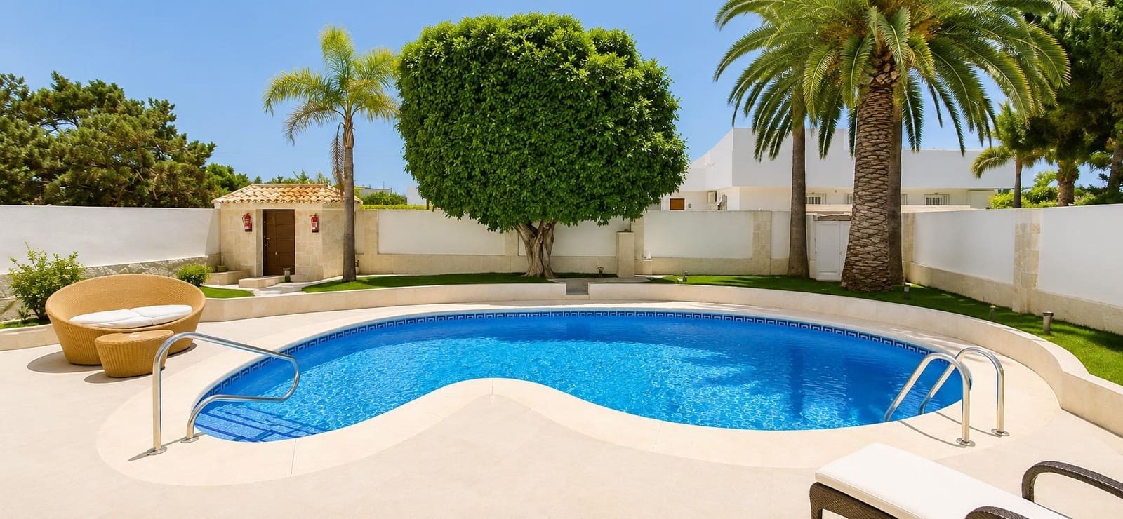 5 sypialnia Willa na sprzedaż w Marbella z basenem garażem - 3 650 000 € (Ref: 9934417)