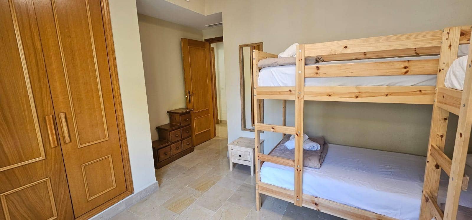 2 makuuhuone Asunto vuokrattavana paikassa San Pedro de Alcantara mukana uima-altaan 
autotalli - 1 400 € (Ref: 9955297)