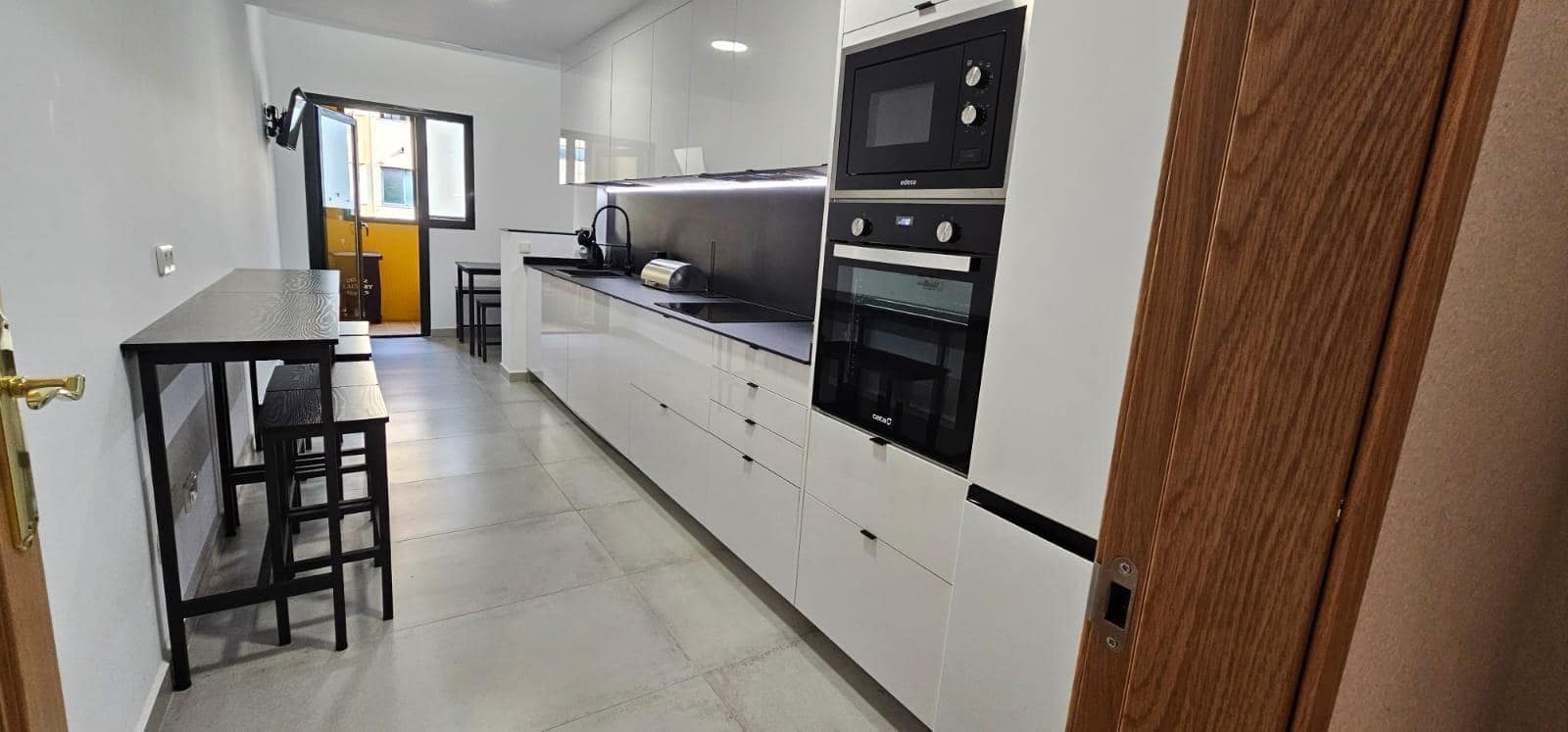 2 makuuhuone Asunto vuokrattavana paikassa San Pedro de Alcantara mukana uima-altaan 
autotalli - 1 400 € (Ref: 9955297)