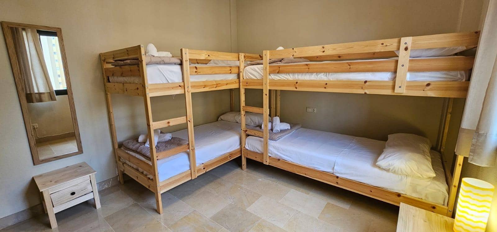 2 makuuhuone Asunto vuokrattavana paikassa San Pedro de Alcantara mukana uima-altaan 
autotalli - 1 400 € (Ref: 9955297)