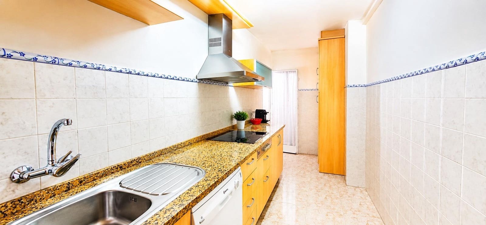 3 bedroom Flat for sale in San Pedro de Alcantara - € 360,000 (Ref: 9963393)