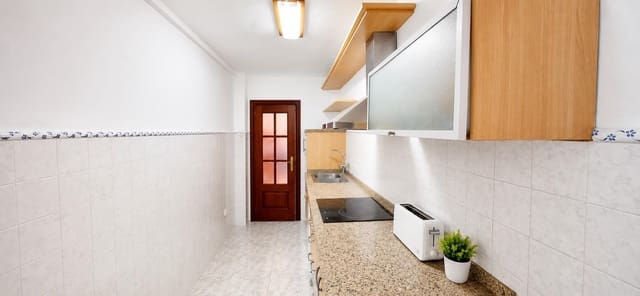 3 soveværelse Lejlighed til salg i San Pedro de Alcantara, Marbella - € 360.000 (Ref: 9963393)