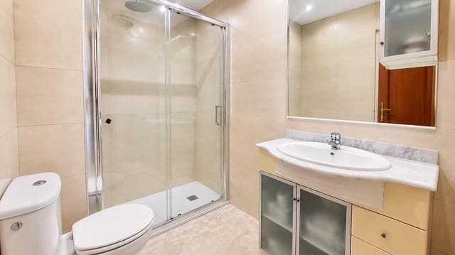 3 soveværelse Lejlighed til salg i San Pedro de Alcantara, Marbella - € 360.000 (Ref: 9963393)