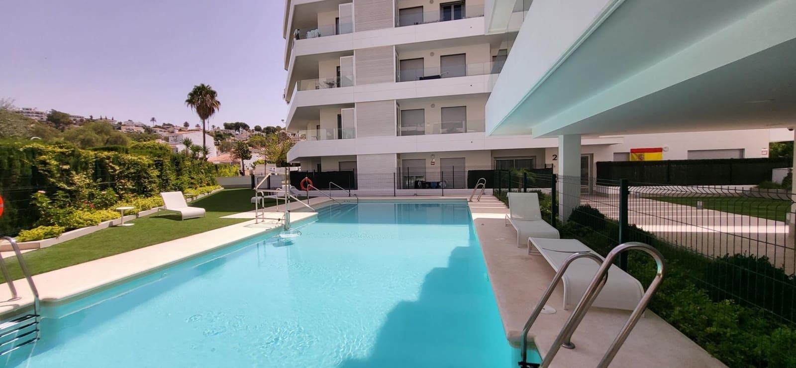 2 bedroom Apartment for rent in Nueva Andalucia with pool garage - € 2,500 (Ref: 9973537)