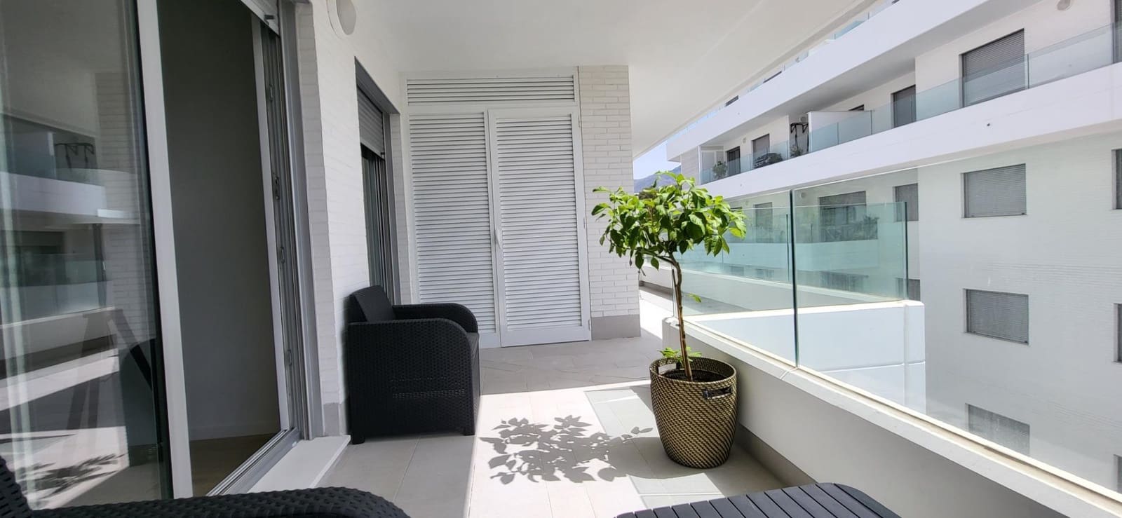 2 bedroom Apartment for rent in Nueva Andalucia with pool garage - € 2,500 (Ref: 9973537)
