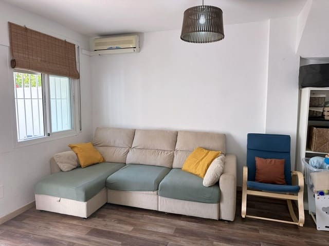 Adosado de 3 habitaciones en El Padrón, Estepona en venta con piscina - 350.000 € (Ref: 9979943)