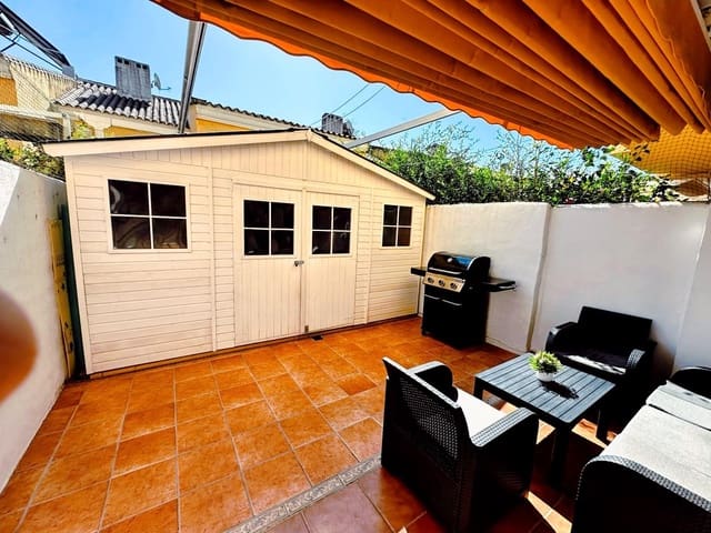 Adosado de 3 habitaciones en El Padrón, Estepona en venta con piscina - 350.000 € (Ref: 9979943)