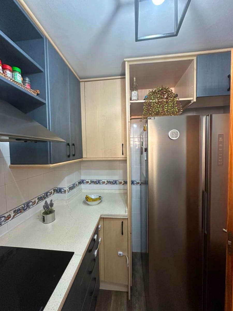 Adosado de 3 habitaciones en El Padrón en venta con piscina - 350.000 € (Ref: 9979943)