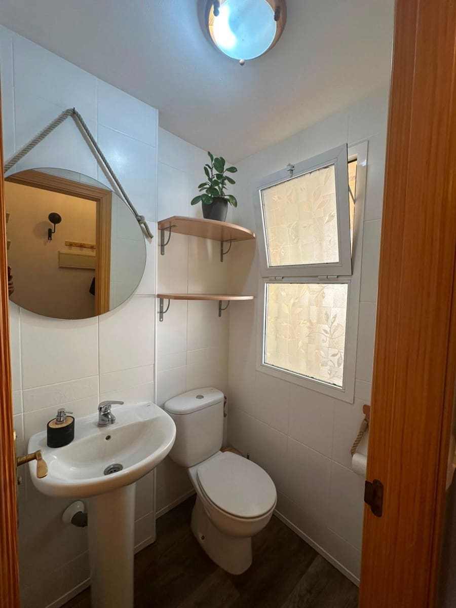 Adosado de 3 habitaciones en El Padrón en venta con piscina - 350.000 € (Ref: 9979943)