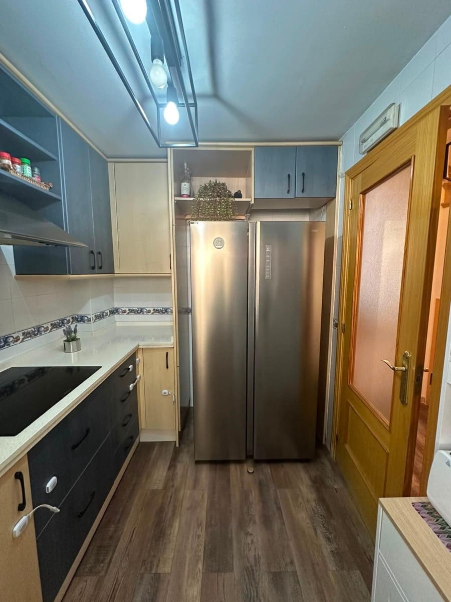 Adosado de 3 habitaciones en El Padrón en venta con piscina - 350.000 € (Ref: 9979943)