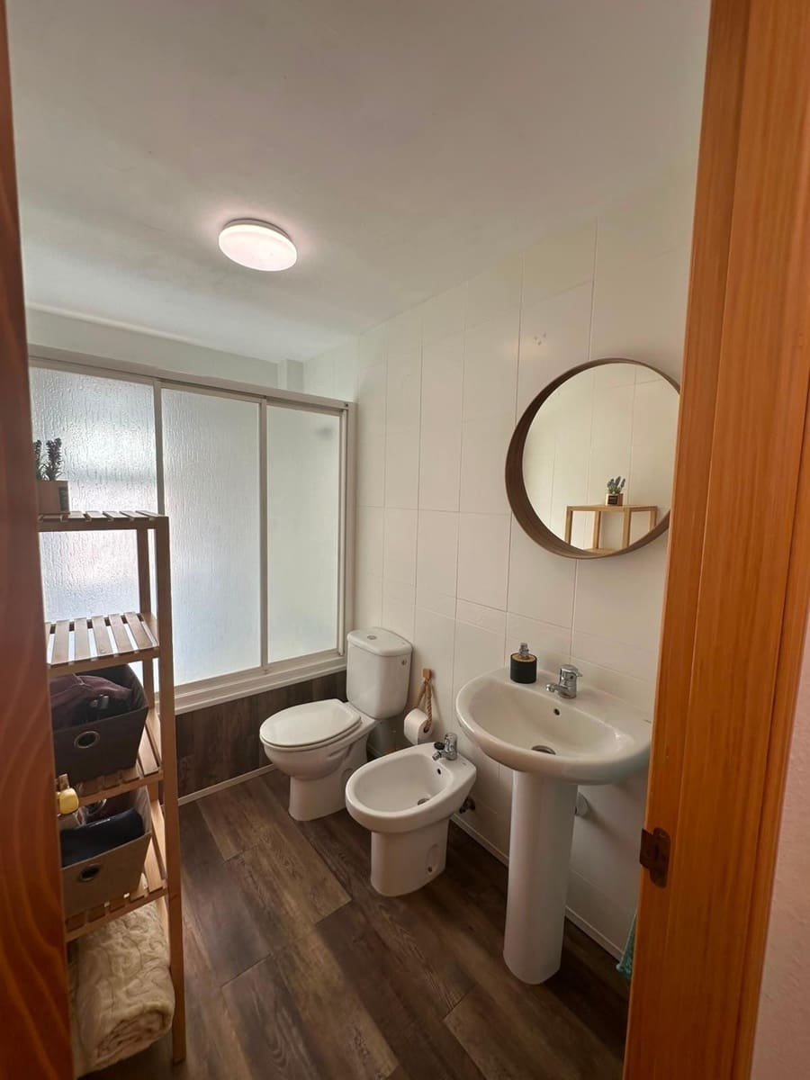 Adosado de 3 habitaciones en El Padrón en venta con piscina - 350.000 € (Ref: 9979943)