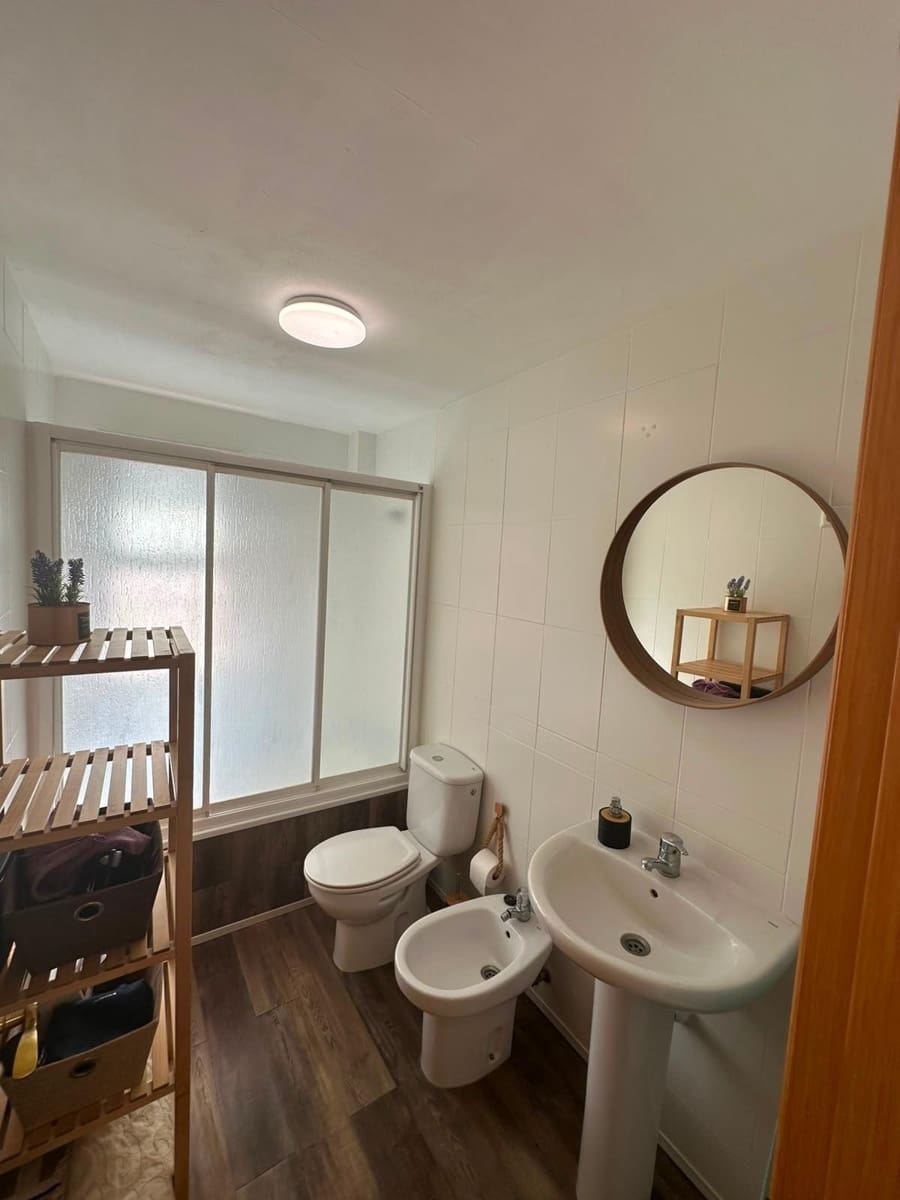 Adosado de 3 habitaciones en El Padrón en venta con piscina - 350.000 € (Ref: 9979943)