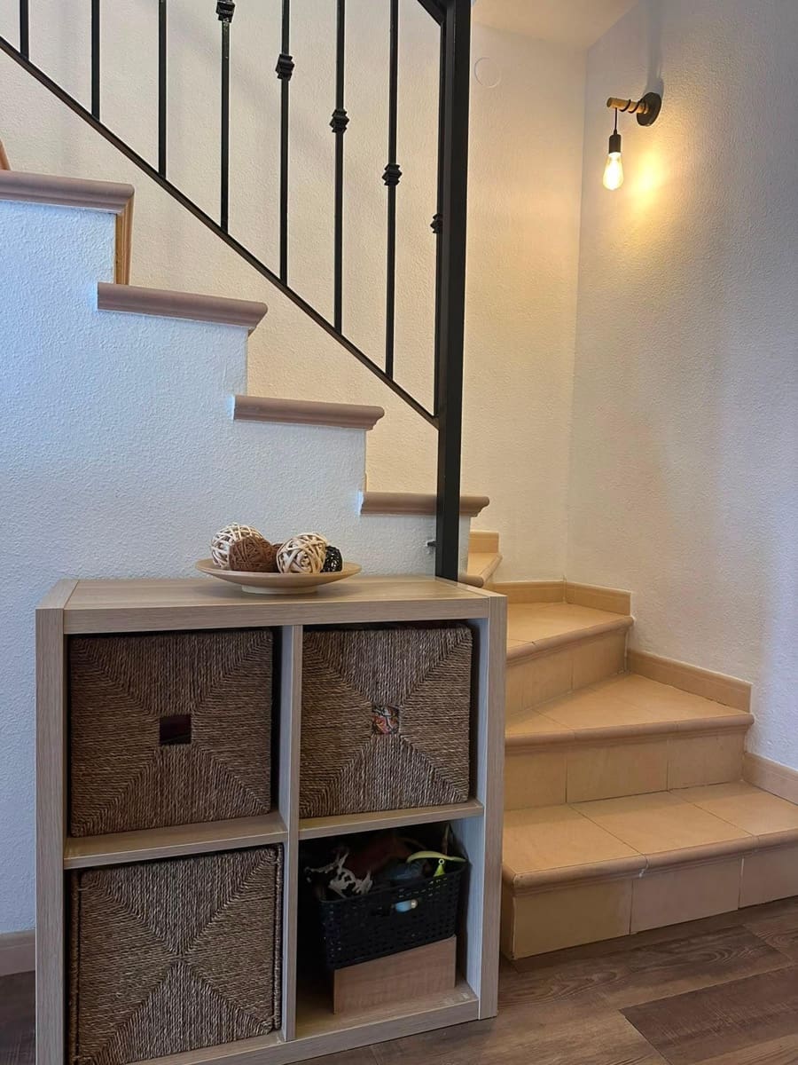 Adosado de 3 habitaciones en El Padrón en venta con piscina - 350.000 € (Ref: 9979943)