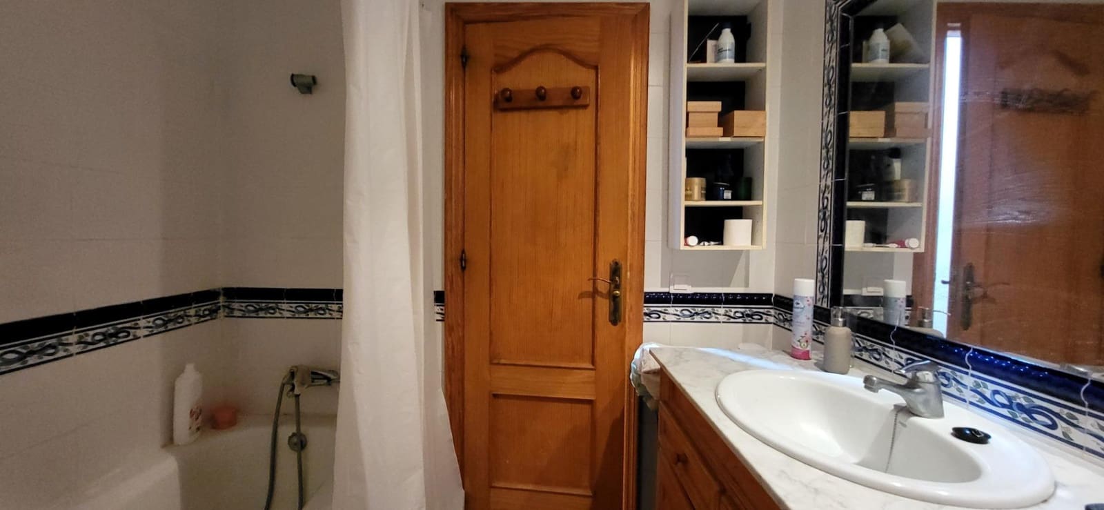2 quarto Apartamento para arrendar em Nueva Andalucia com piscina - 1 400 € (Ref: 9979944)