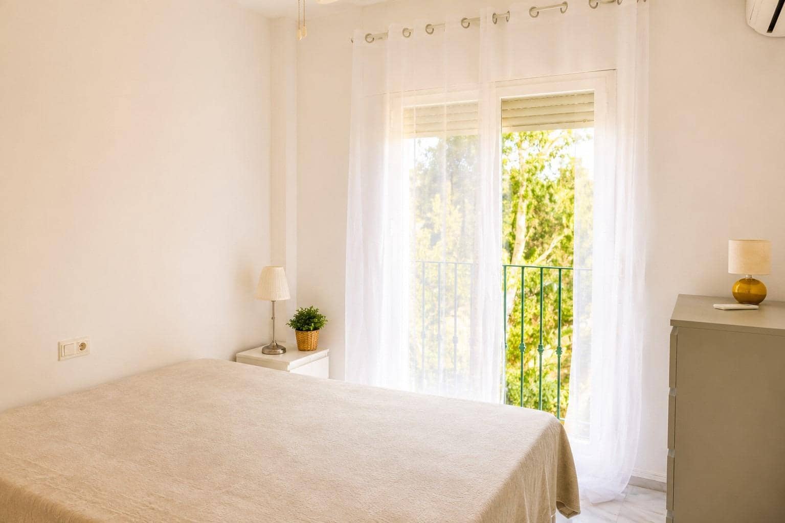 Apartamento de 3 habitaciones en Atalaya-Isdabe en venta con piscina - 340.000 € (Ref: 9994445)