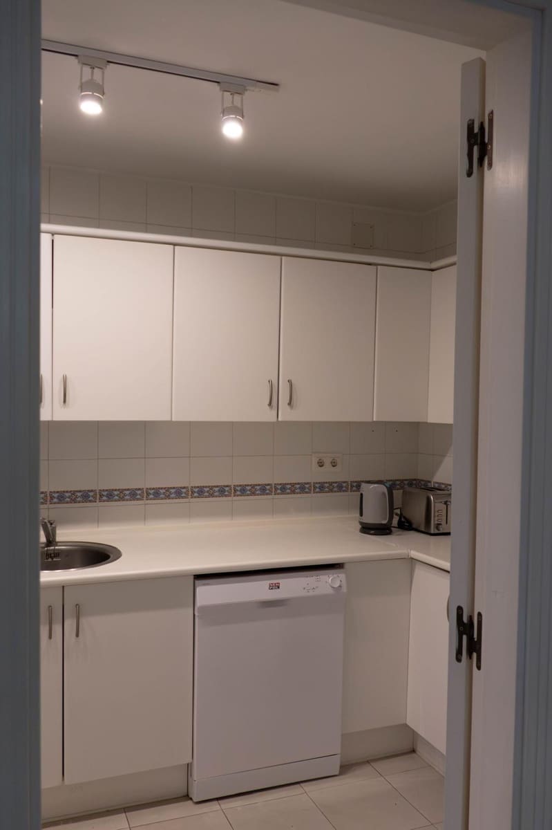 Apartamento de 3 habitaciones en Atalaya-Isdabe en venta con piscina - 340.000 € (Ref: 9994445)