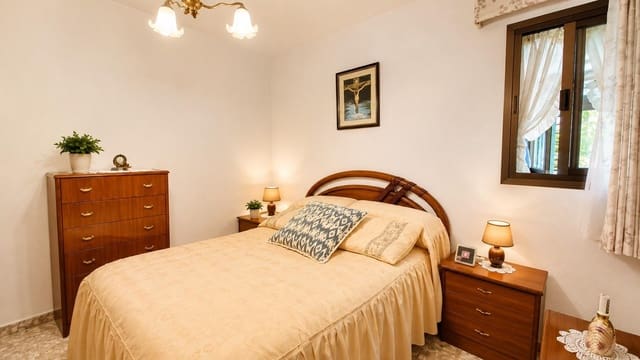 Apartamento de 2 habitaciones en Atalaya-Isdabe, Estepona en venta - 265.125 € (Ref: 9998941)