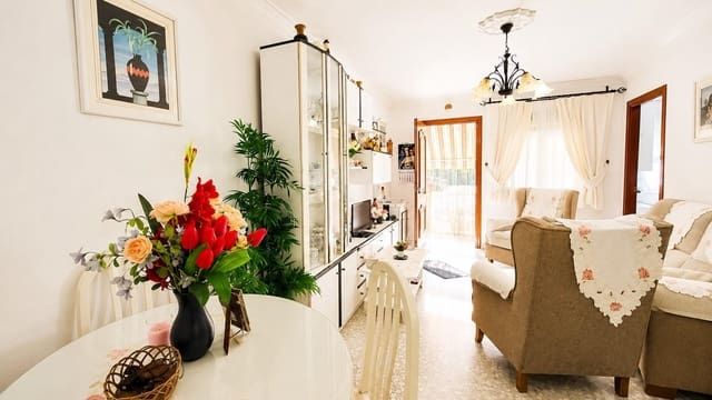 Apartamento de 2 habitaciones en Atalaya-Isdabe, Estepona en venta - 265.125 € (Ref: 9998941)