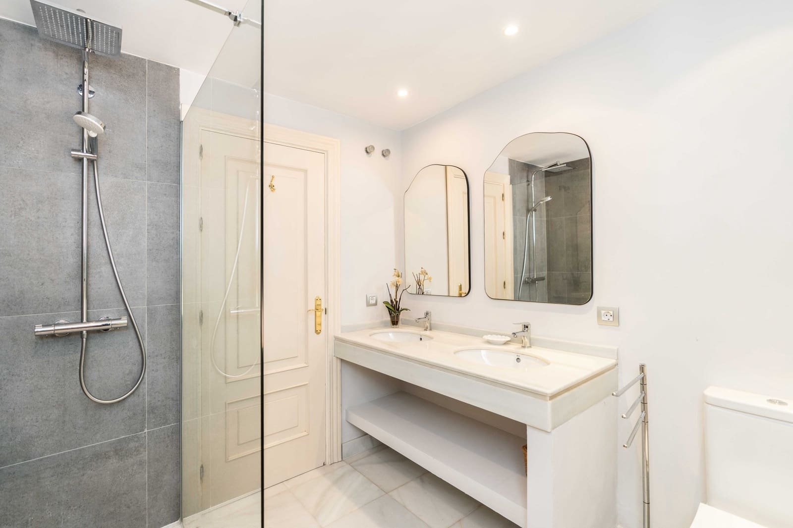 6 slaapkamer Villa te koop in Guadalmina met zwembad garage - € 2.990.000 (Ref: 10004825)