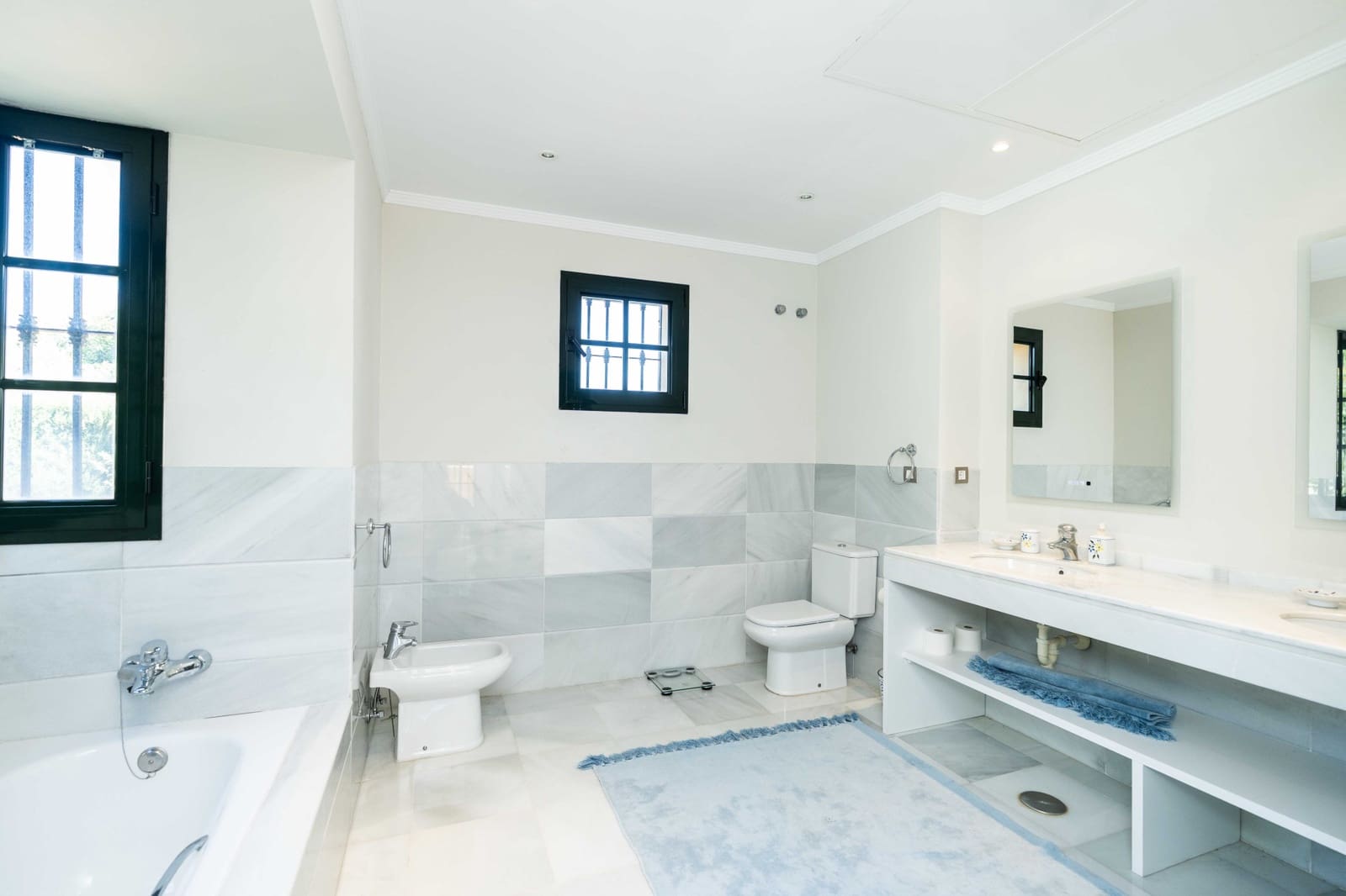 6 slaapkamer Villa te koop in Guadalmina met zwembad garage - € 2.990.000 (Ref: 10004825)