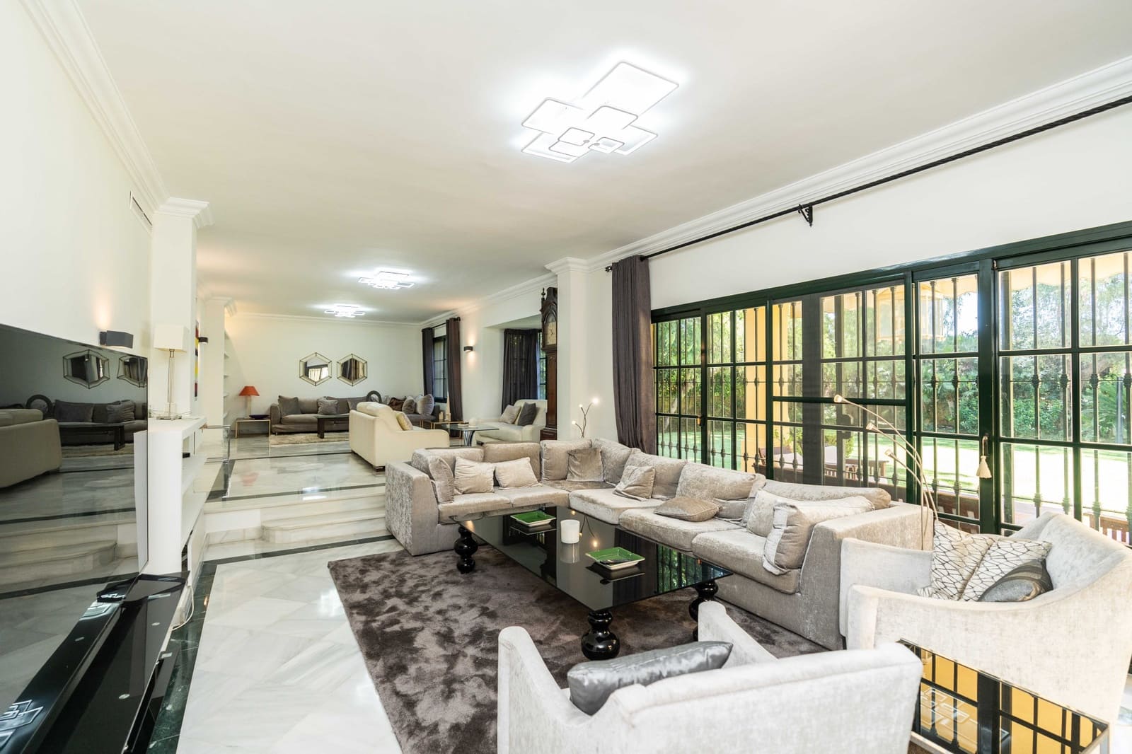6 slaapkamer Villa te koop in Guadalmina met zwembad garage - € 2.990.000 (Ref: 10004825)