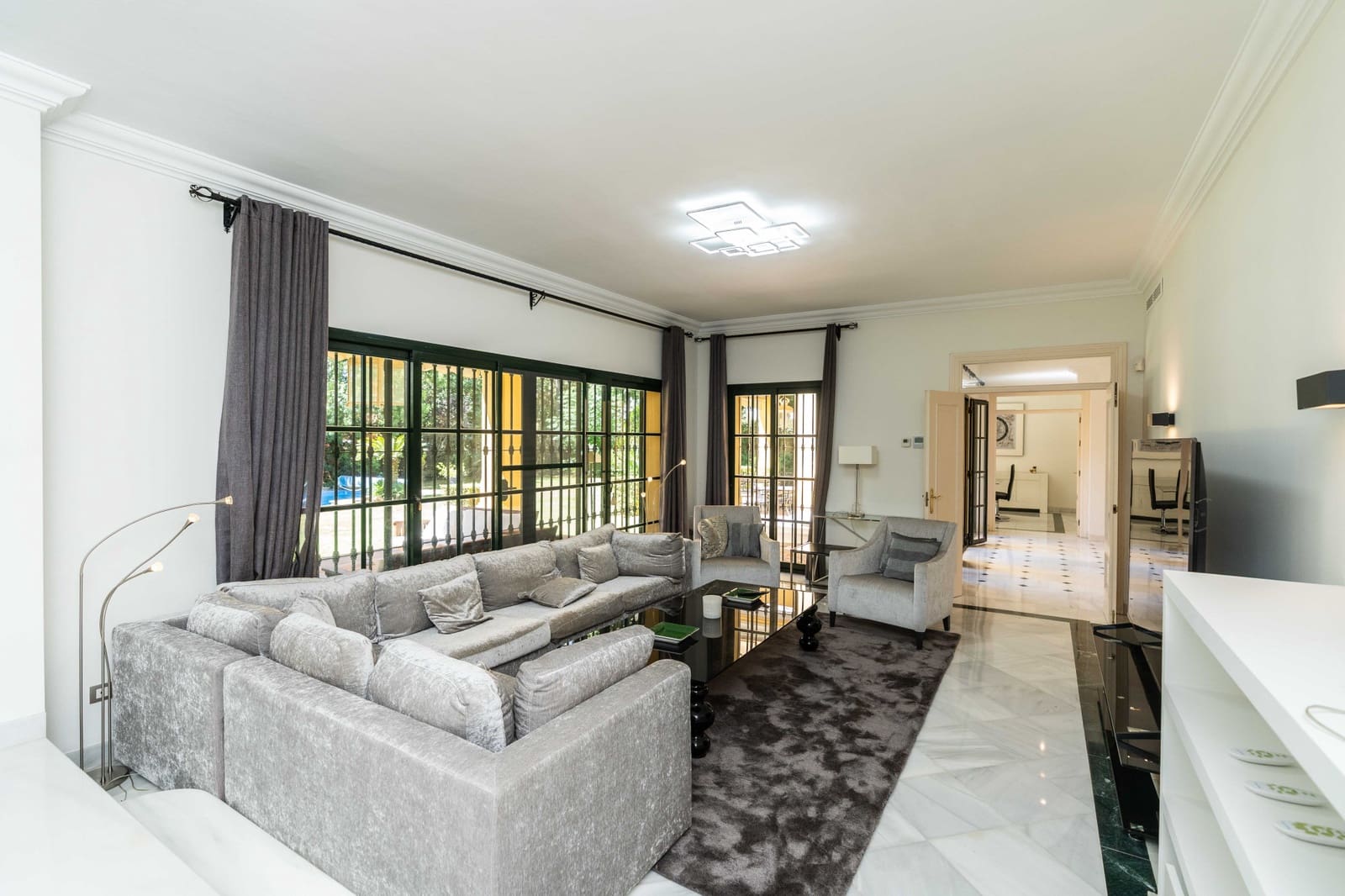 6 slaapkamer Villa te koop in Guadalmina met zwembad garage - € 2.990.000 (Ref: 10004825)