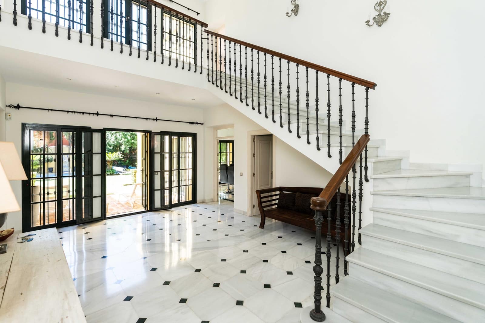 6 slaapkamer Villa te koop in Guadalmina met zwembad garage - € 2.990.000 (Ref: 10004825)