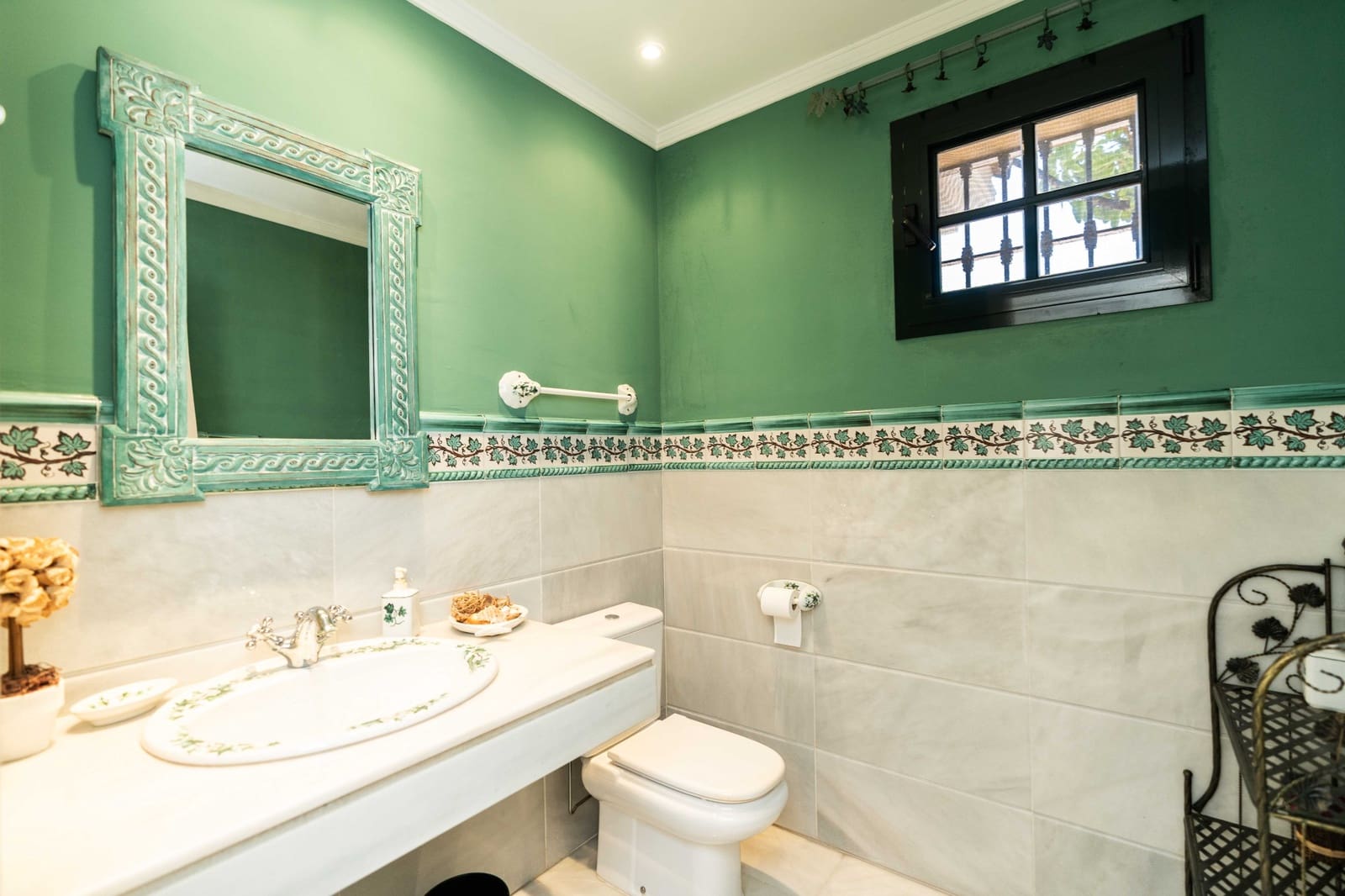 6 slaapkamer Villa te koop in Guadalmina met zwembad garage - € 2.990.000 (Ref: 10004825)
