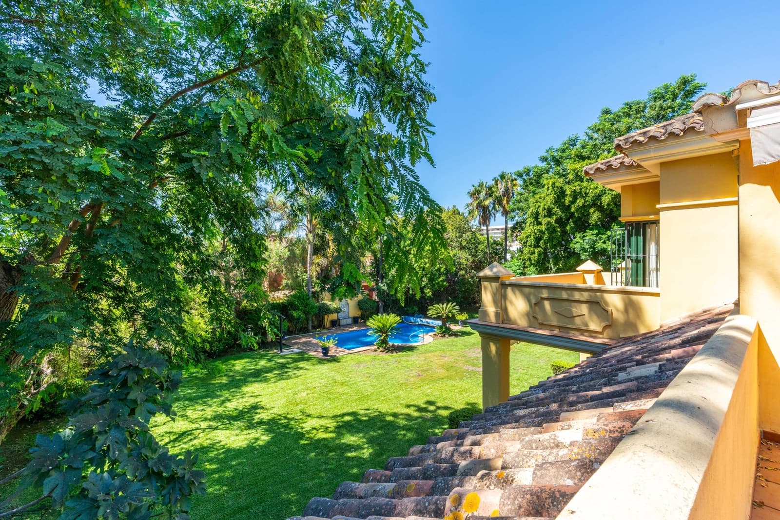 6 slaapkamer Villa te koop in Guadalmina met zwembad garage - € 2.990.000 (Ref: 10004825)