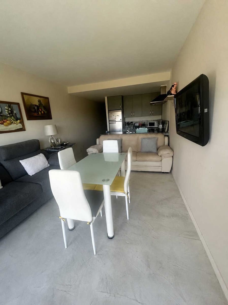 1 bedroom Apartment for sale in Estepona - € 202,300 (Ref: 10009955)