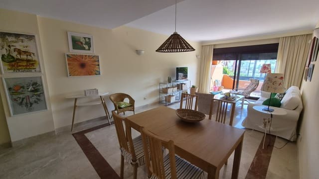 2 makuuhuone Huoneisto myytävänä paikassa Buenas Noches, Estepona mukana uima-altaan 
autotalli - 350 000 € (Ref: 10023371)