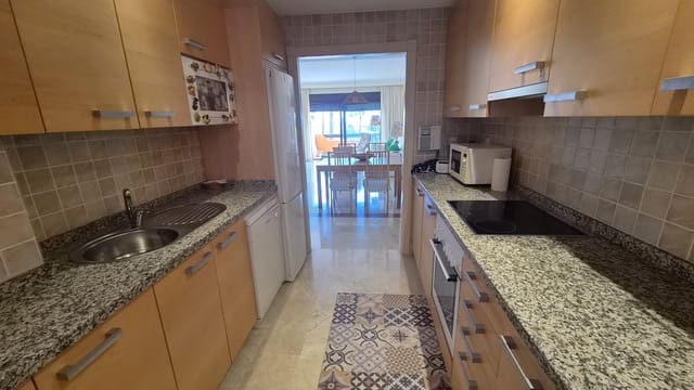 2 makuuhuone Huoneisto myytävänä paikassa Buenas Noches, Estepona mukana uima-altaan 
autotalli - 350 000 € (Ref: 10023371)