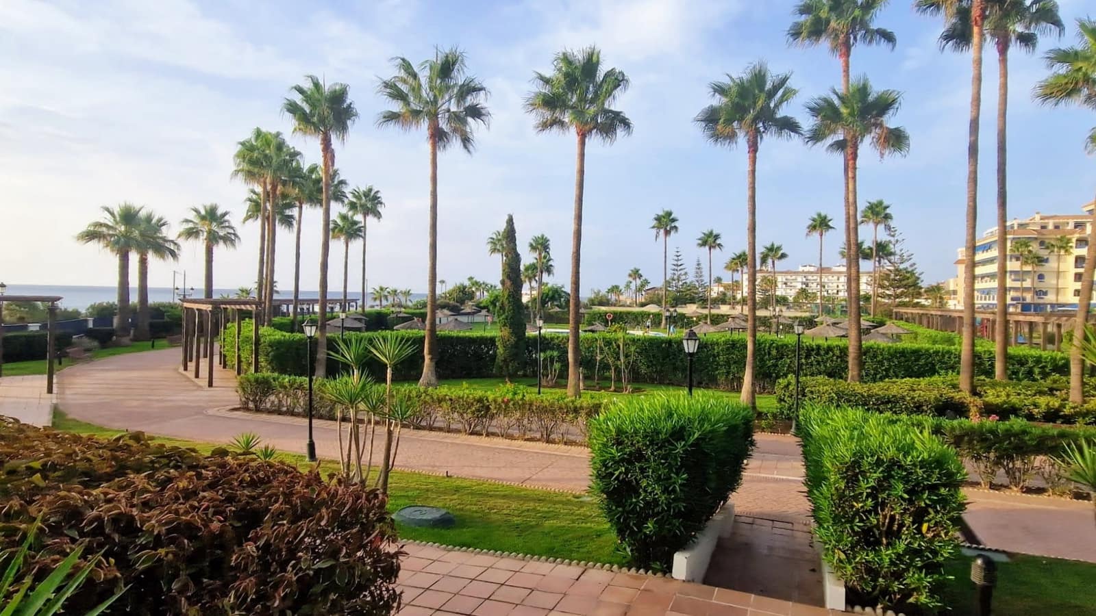 Apartamento de 3 habitaciones en Manilva en venta con garaje - 750.000 € (Ref: 10026581)