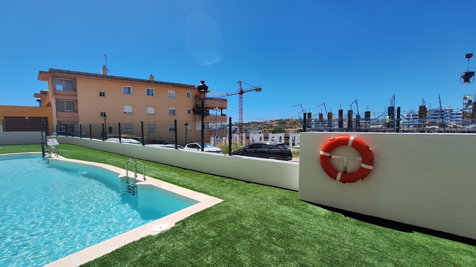 2 makuuhuone Kattohuoneisto myytävänä paikassa Estepona mukana uima-altaan 
autotalli - 495 000 € (Ref: 10034657)