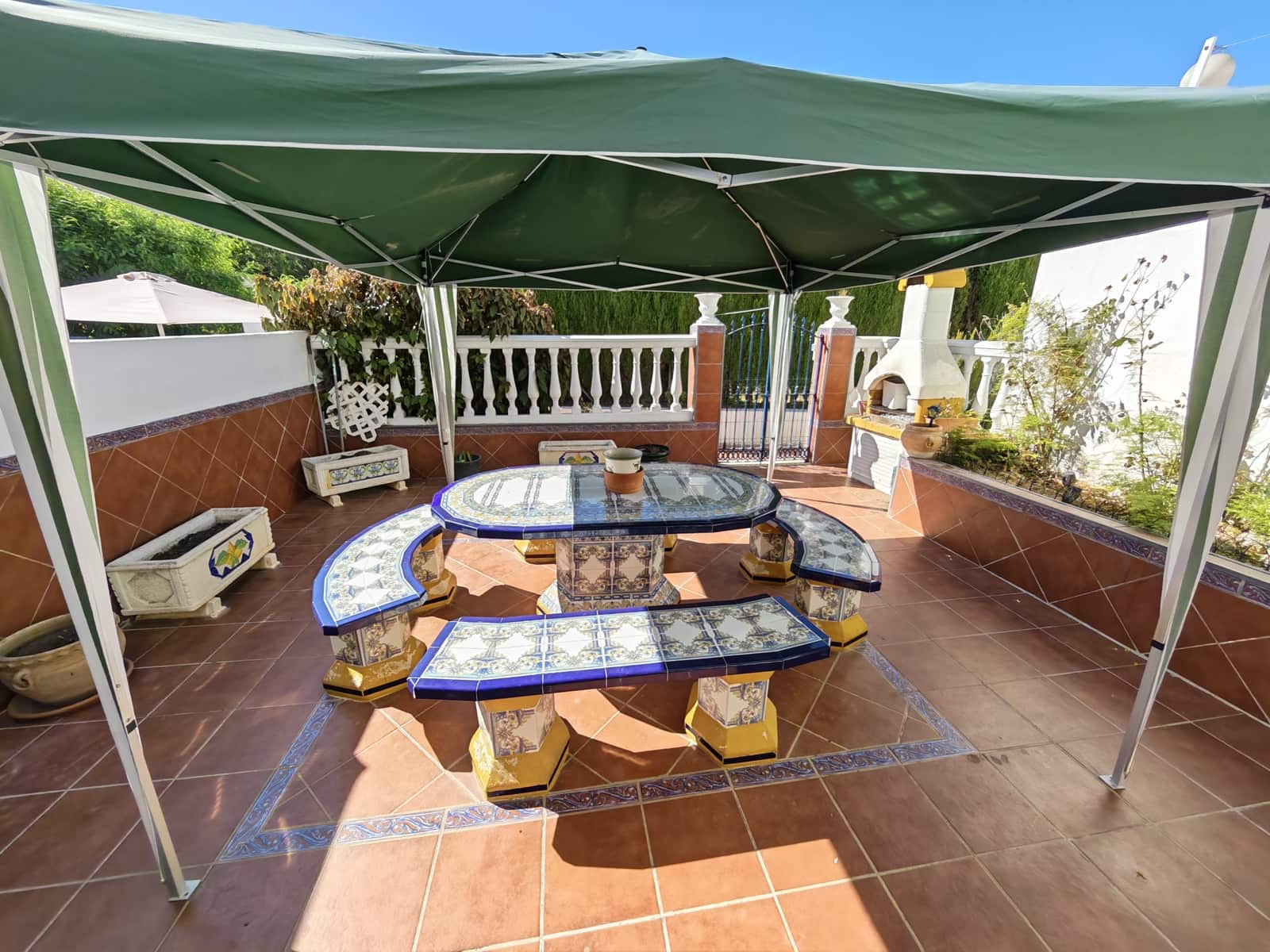 3 chambre Maison de Ville à vendre à Estepona avec piscine garage - 650 000 € (Ref: 10039176)