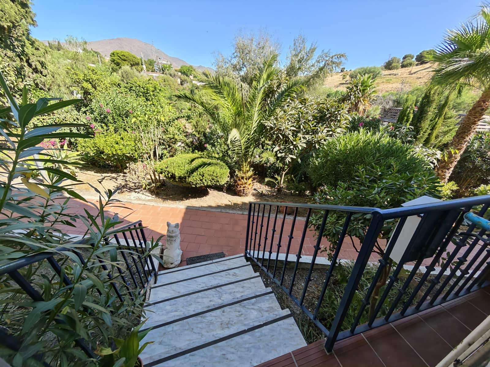 3 chambre Maison de Ville à vendre à Estepona avec piscine garage - 650 000 € (Ref: 10039176)