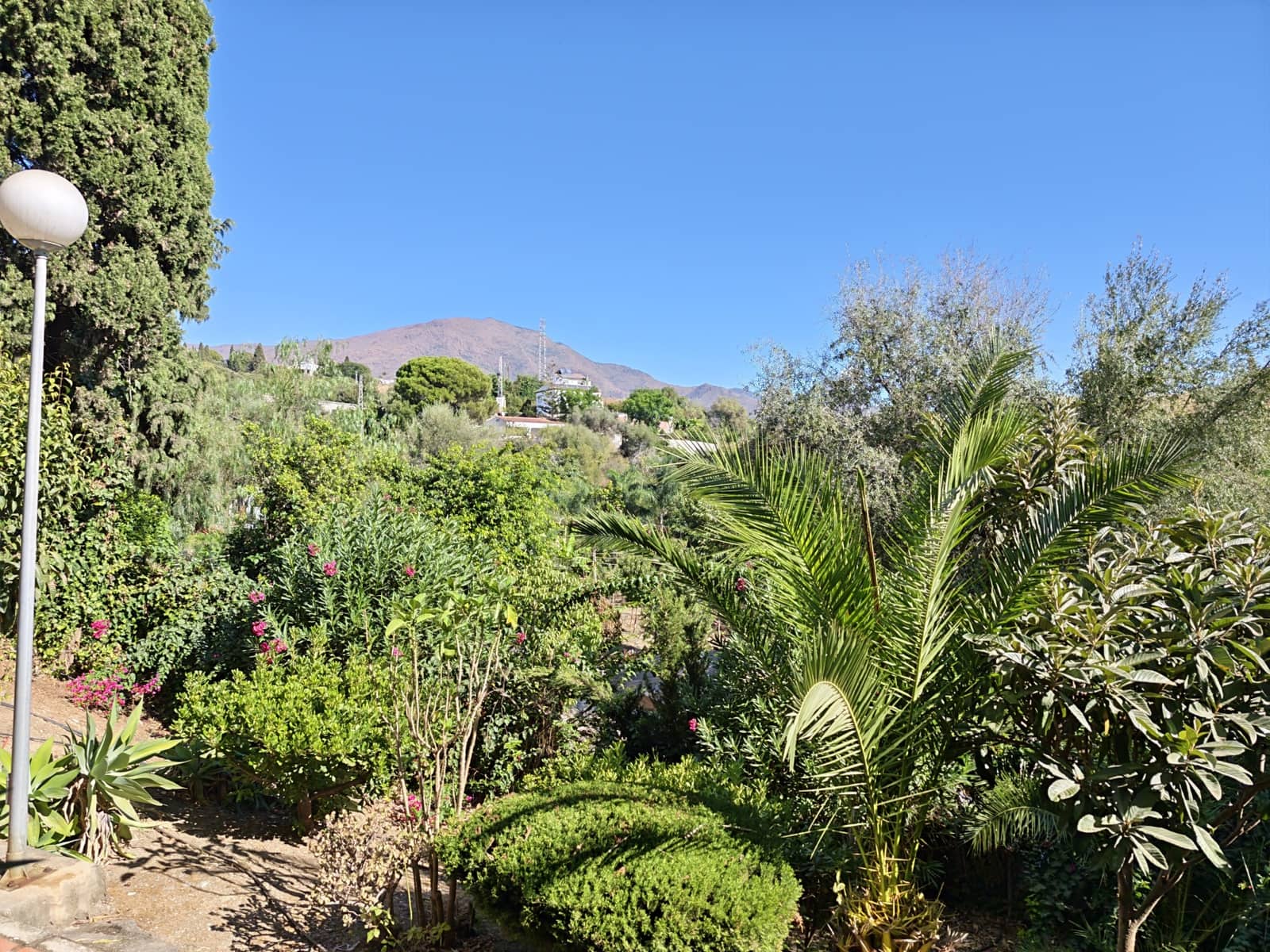 3 chambre Maison de Ville à vendre à Estepona avec piscine garage - 650 000 € (Ref: 10039176)