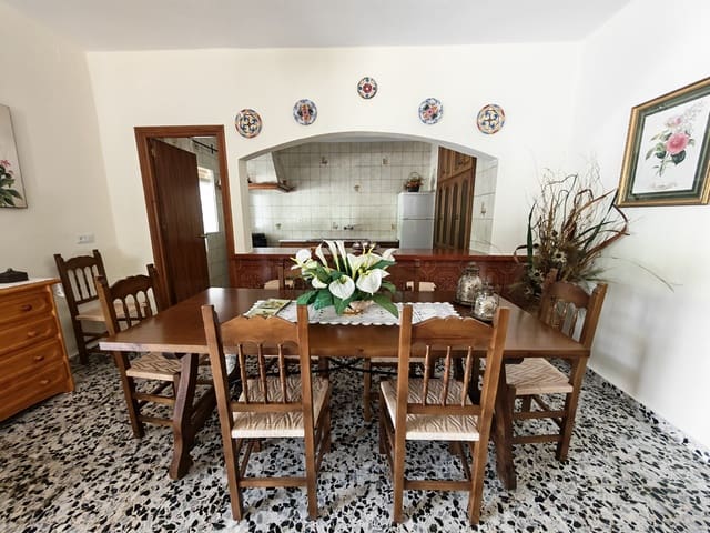 3 soveværelse Villa til salg i El Velerín, Estepona med swimmingpool - € 1.600.000 (Ref: 10057661)
