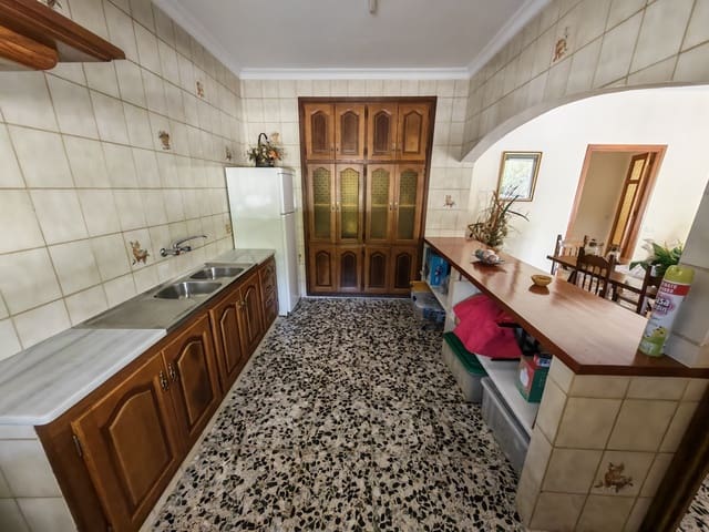 3 soveværelse Villa til salg i El Velerín, Estepona med swimmingpool - € 1.600.000 (Ref: 10057661)