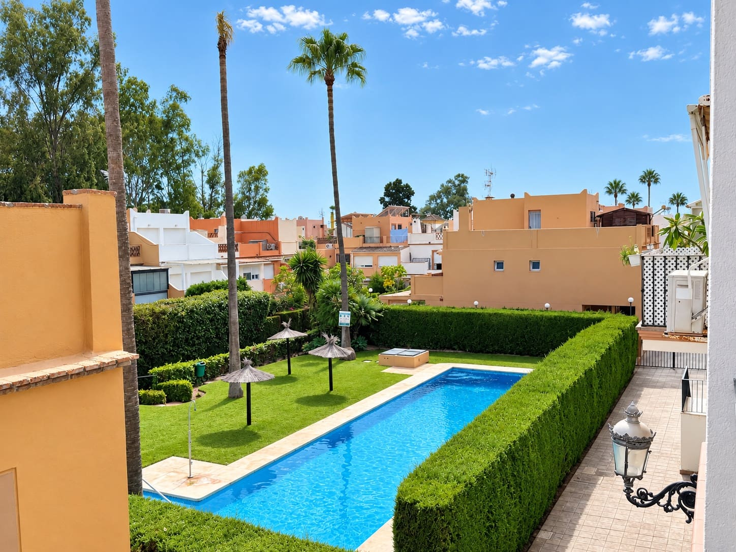 3 slaapkamer Appartement te koop in New Golden Mile met zwembad - € 430.000 (Ref: 10057662)