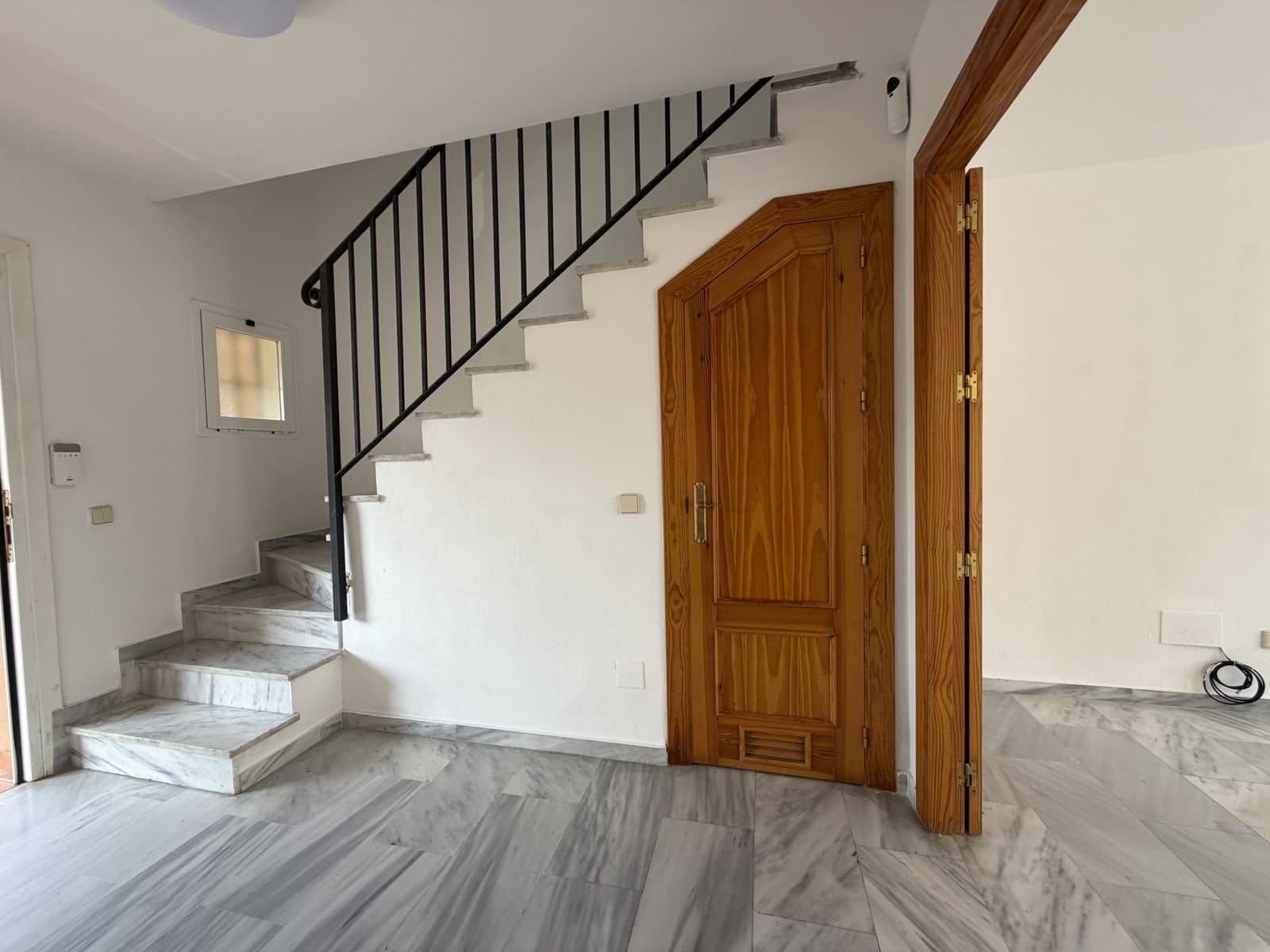 3 slaapkamer Appartement te koop in New Golden Mile met zwembad - € 430.000 (Ref: 10057662)