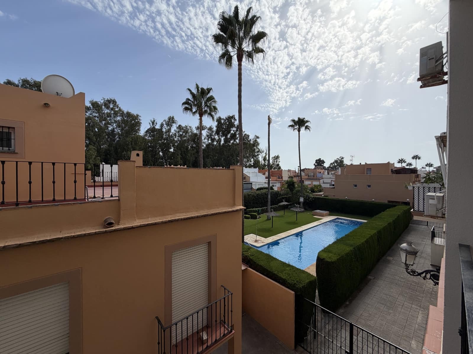3 slaapkamer Appartement te koop in New Golden Mile met zwembad - € 430.000 (Ref: 10057662)