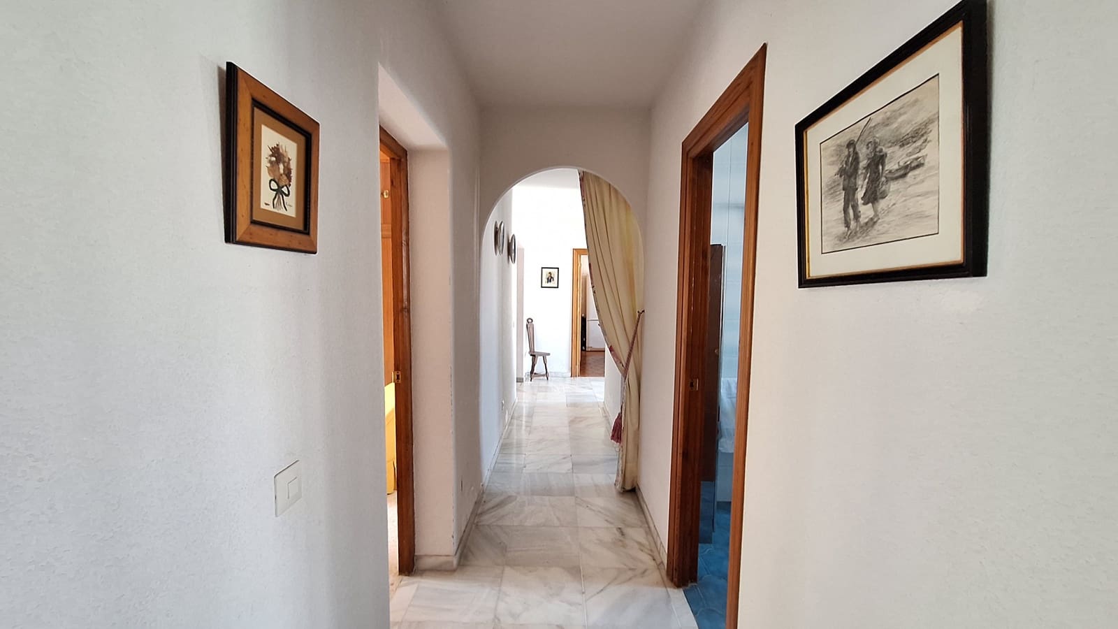 3 bedroom Villa for sale in Estepona with garage - € 740,000 (Ref: 10057663)