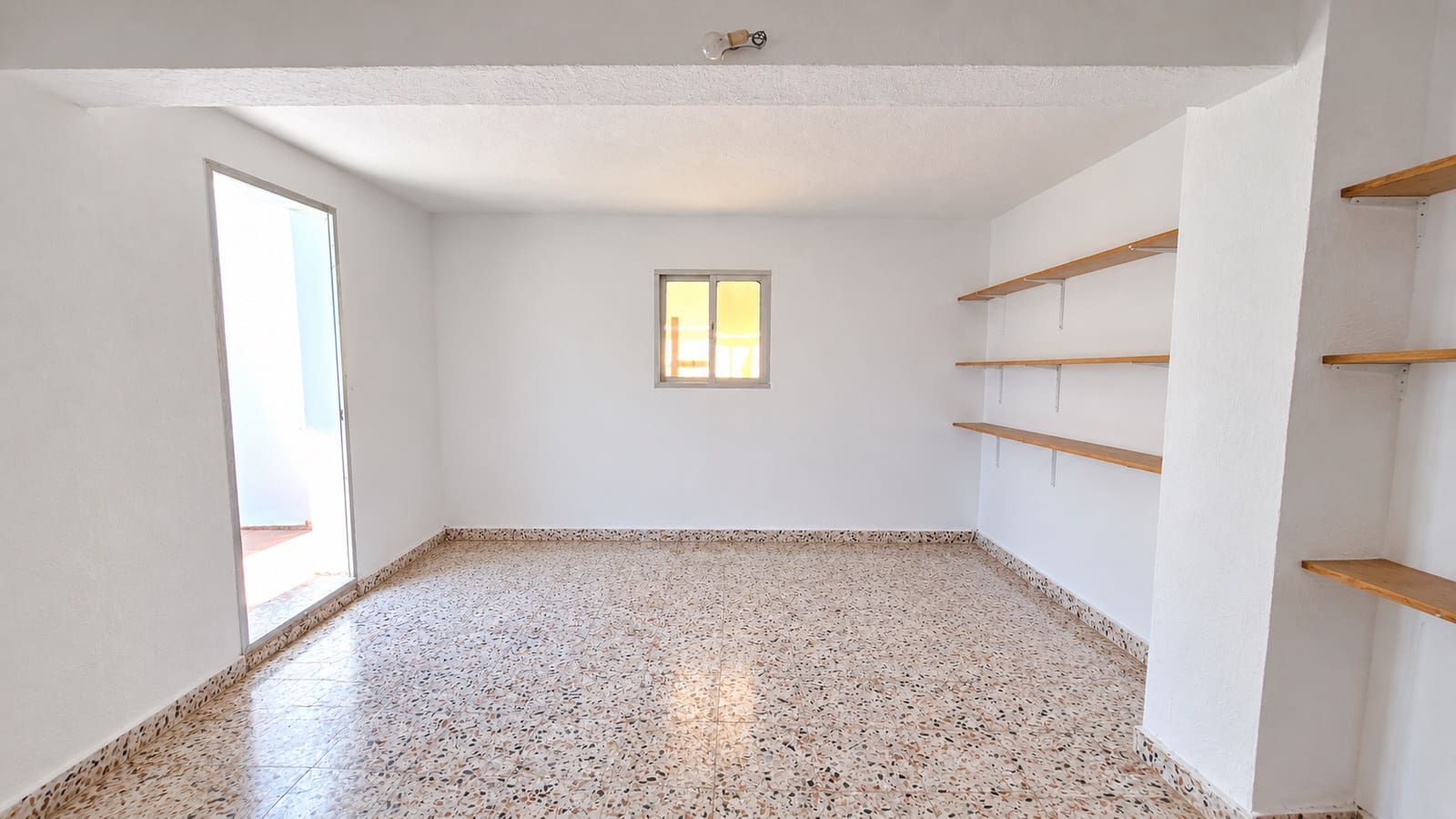 3 bedroom Villa for sale in Estepona with garage - € 740,000 (Ref: 10057663)