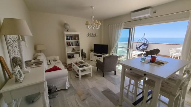 Apartamento de 2 habitaciones en Estepona en venta con piscina garaje - 410.000 € (Ref: 10082039)