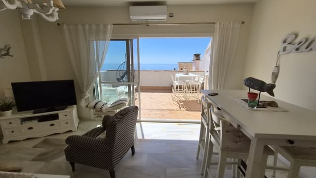 Apartamento de 2 habitaciones en Estepona en venta con piscina garaje - 410.000 € (Ref: 10082039)