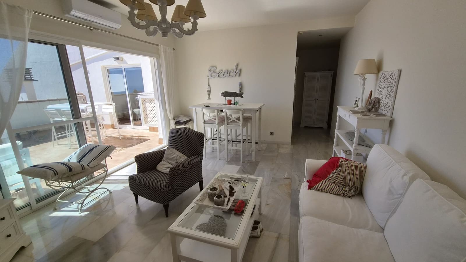 Apartamento de 2 habitaciones en Estepona en venta con piscina garaje - 410.000 € (Ref: 10082039)